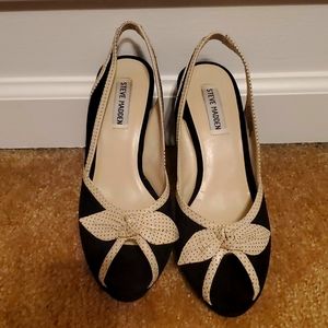 Adorable Steve Madden peep toe heels